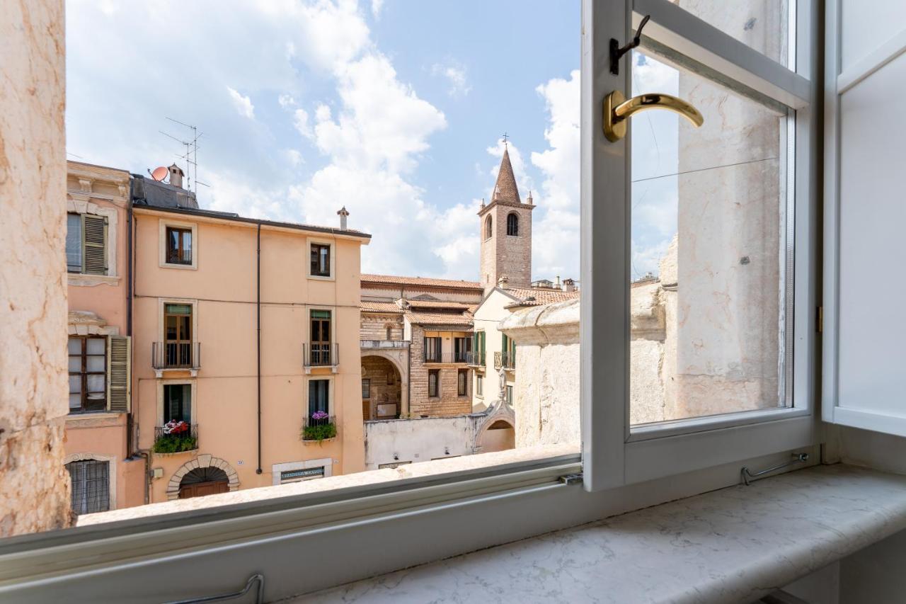 Corso Cavour Luxury Apartment Verona Eksteriør billede