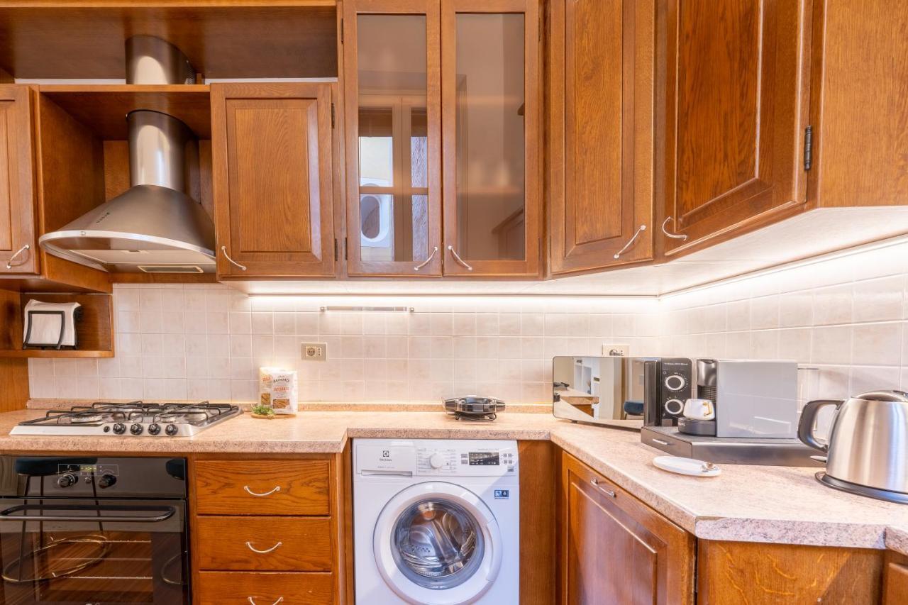 Corso Cavour Luxury Apartment Verona Eksteriør billede