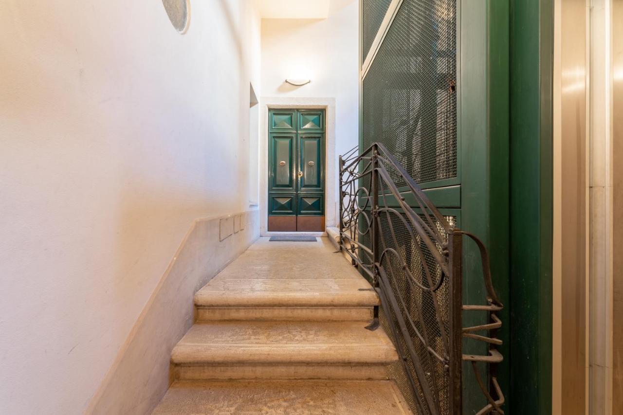 Corso Cavour Luxury Apartment Verona Eksteriør billede